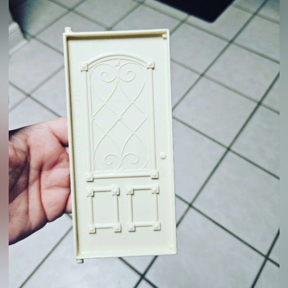 Fisher Price Loving Family 2008 Grand Mansion Door Replacement Part - Picture 6 of 6